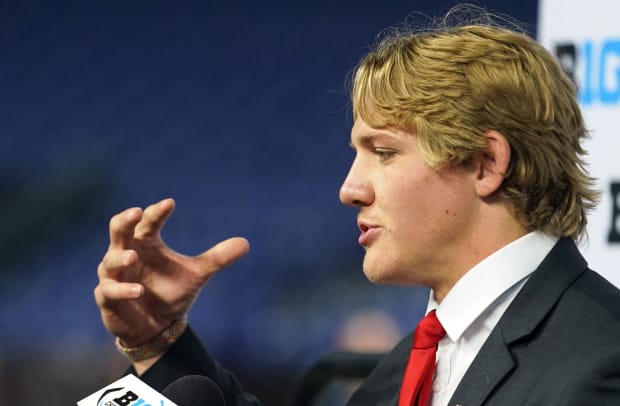 Garrett Nelson 2022 Big Ten Media Days USATSI_18747401